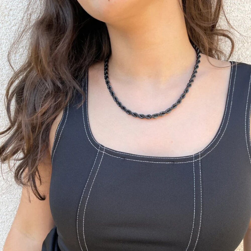 NWT Urban Outfitters Textured Black Rope Chain Statement Necklace